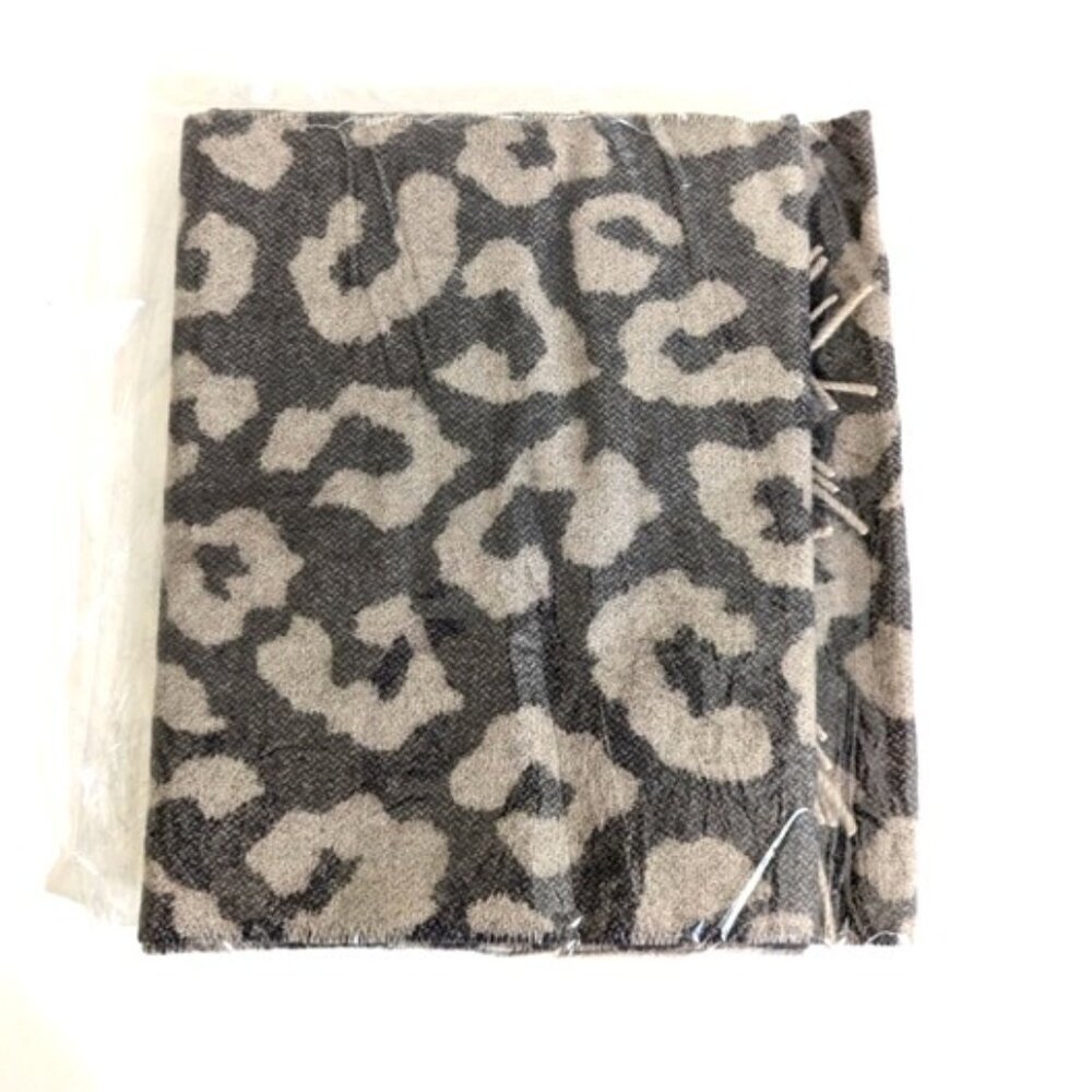 Brand New Charter Club 100 Cashmere Womens Leopard Print Fringe Scarf 68X10